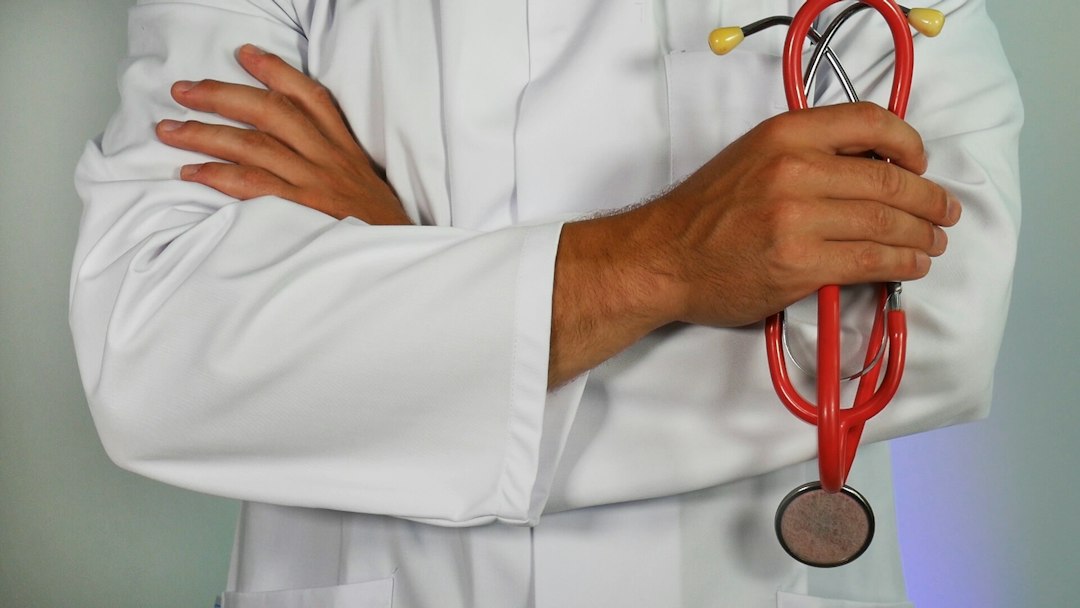 Zdravstveni sustav s medicinskim stručnjacima u akciji.